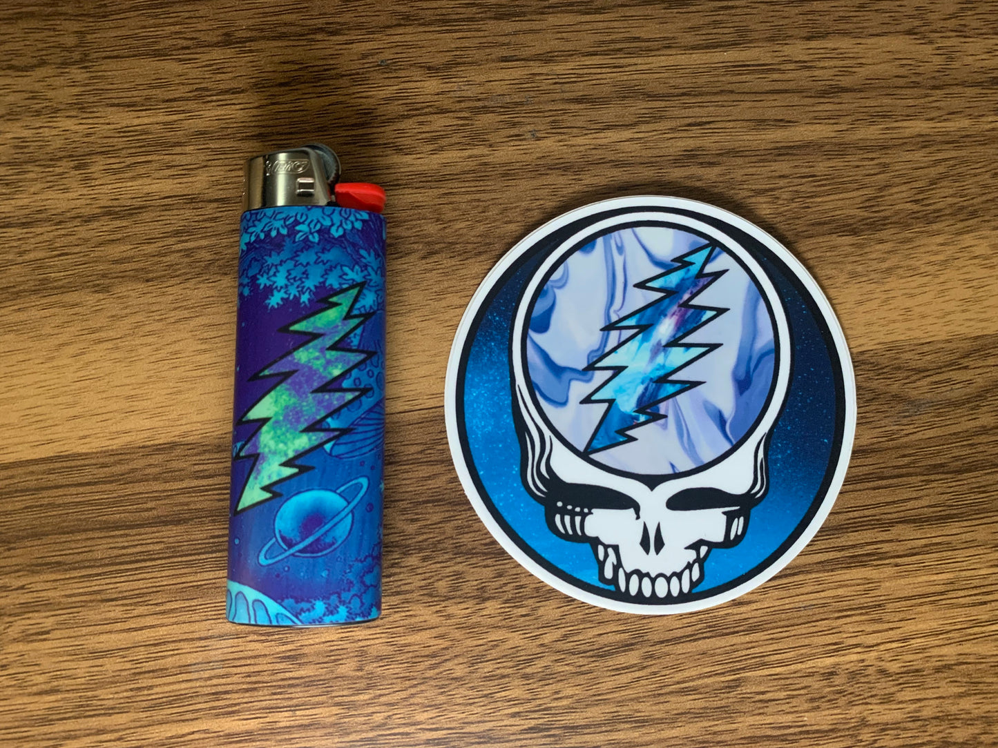 "Cosmic" Grateful Dead Lighter | Free 3" Vinyl Sticker of Your Choice Included!
